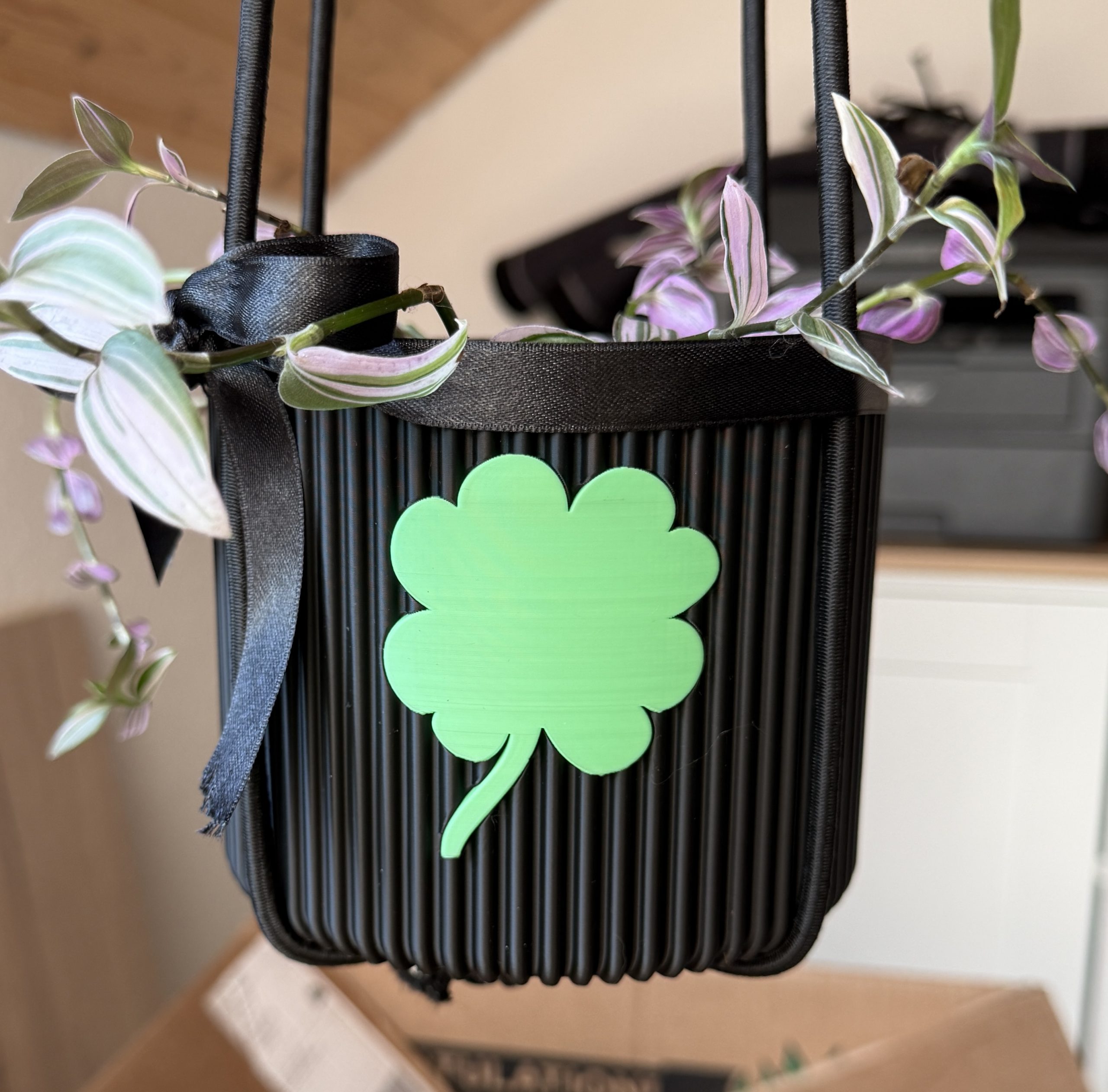 Blumentopf Kleeblatt